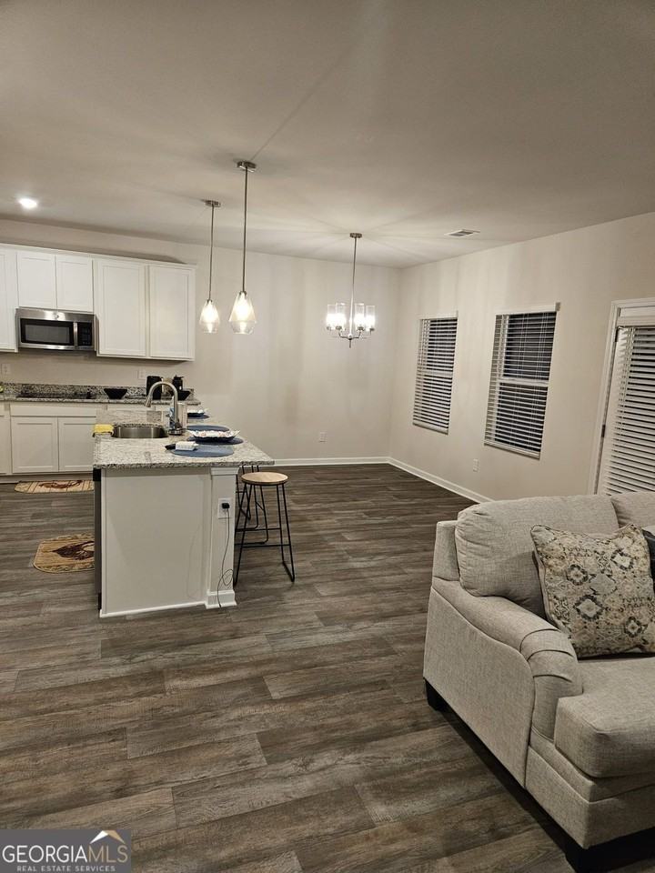 378 Sandy Creek Dr - Photo 4 of 16