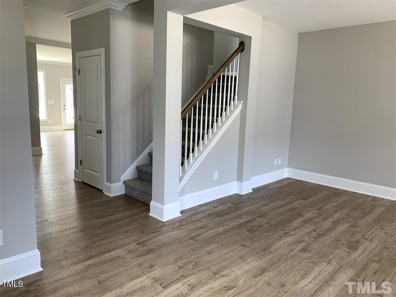 195 Chauncey Cir - Photo 2 of 13