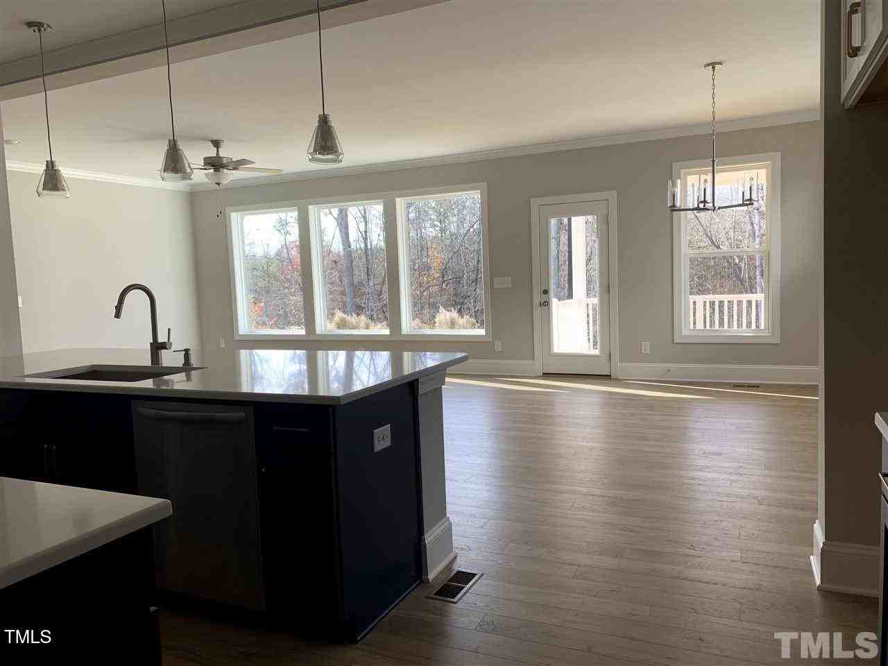 195 Chauncey Cir - Photo 7 of 13