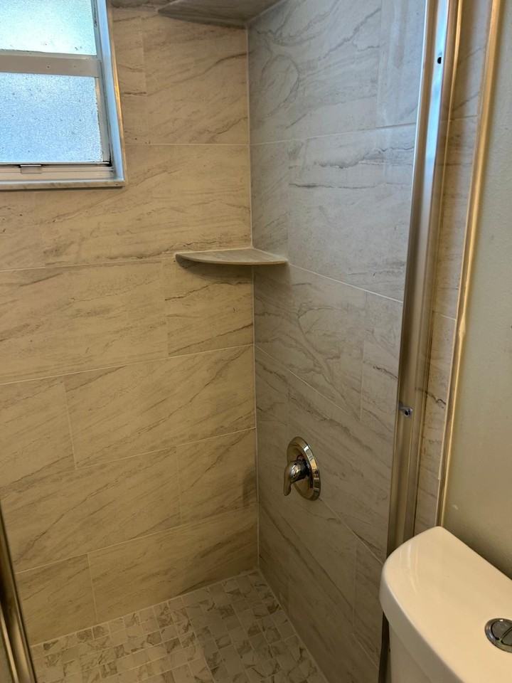 1732 Sw Alegre St - Photo 3 of 17