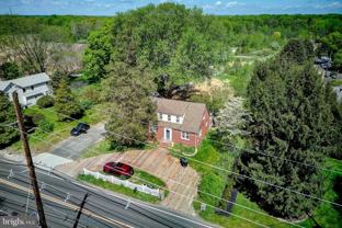 760 Village Rd W - Photo 1 of 1