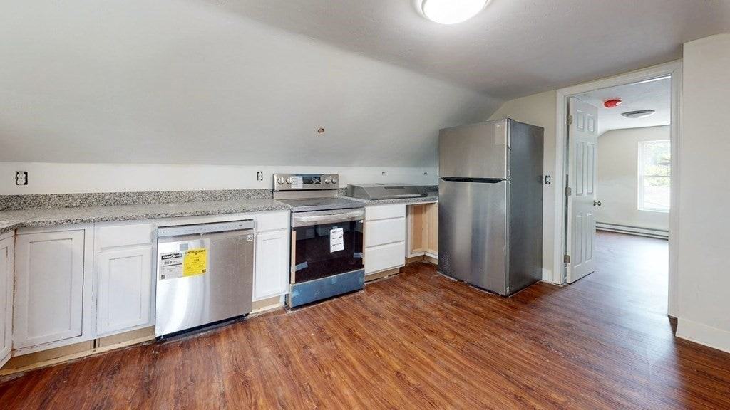 10 5th Ave - Photo 5 of 19