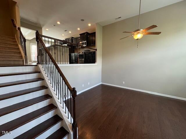 547 Old Mill Village Dr - Photo 3 of 27