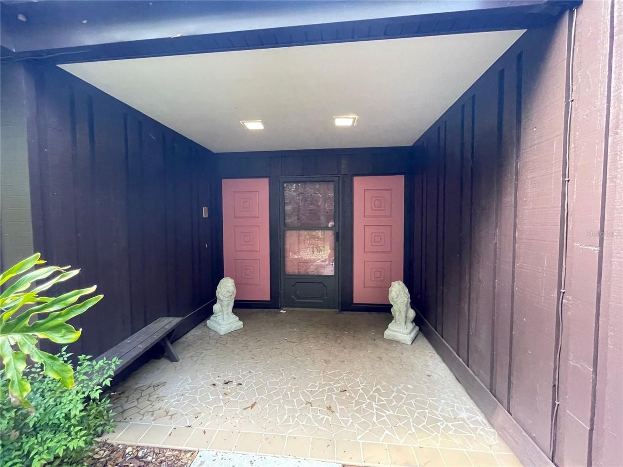 4140 Nw 44th Ave - Photo 3 of 38