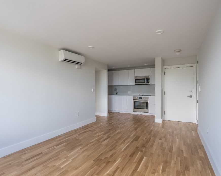 Harvard St - Photo 4 of 17