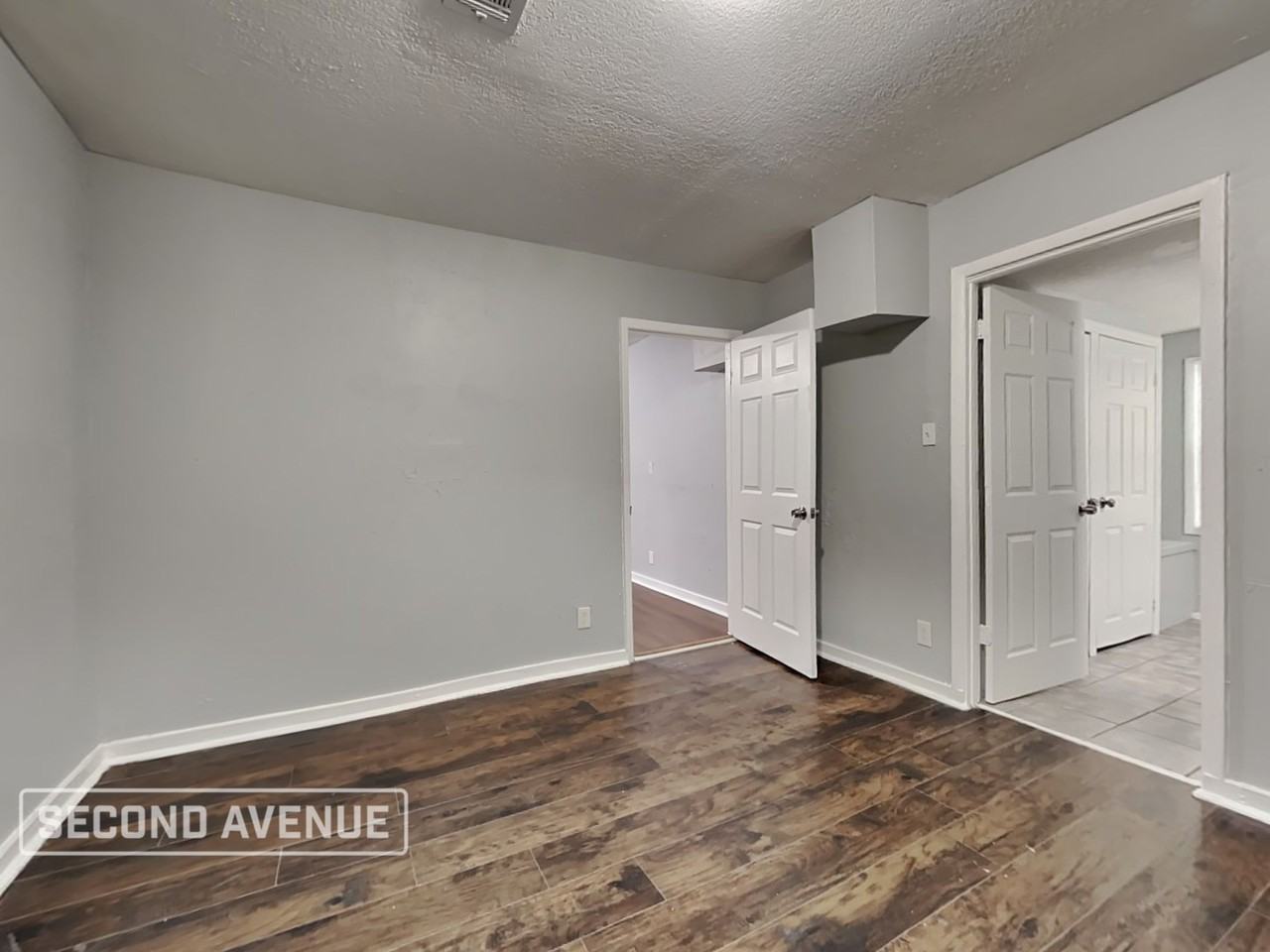 5721 Teeler Ave - Photo 6 of 17