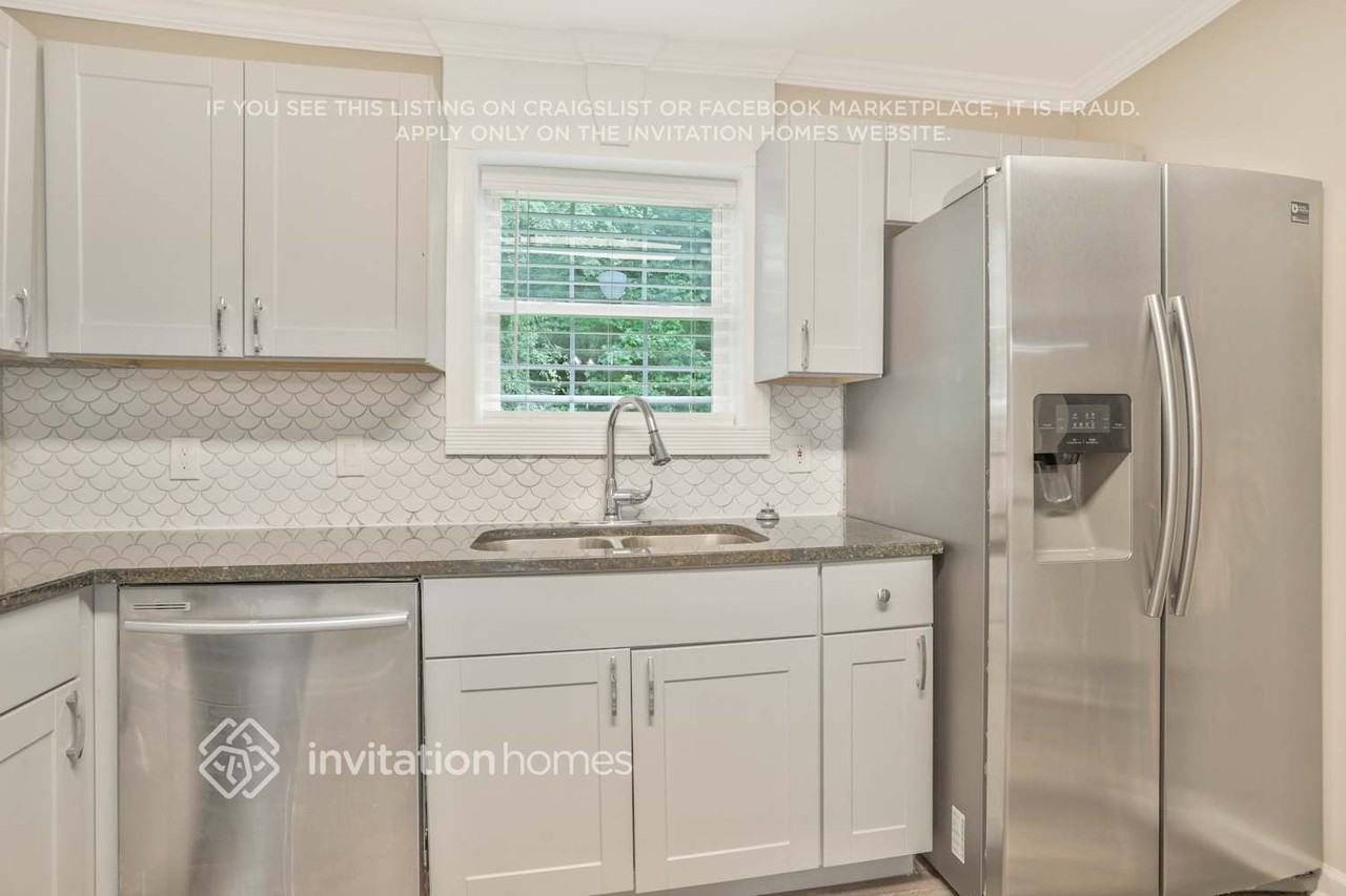 4004 Melvin Dr Sw - Photo 7 of 21