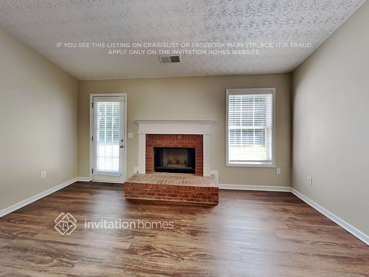 273 Rockingham Dr - Photo 3 of 14