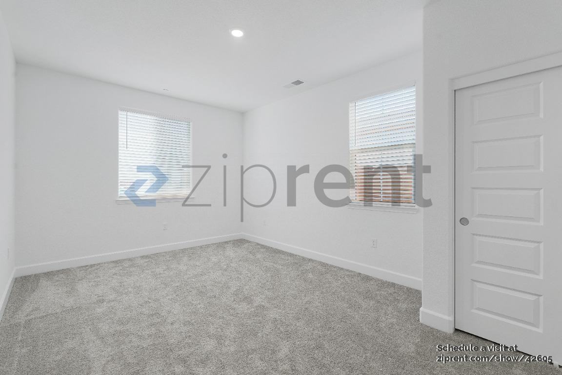 6041 Meru Way - Photo 2 of 26