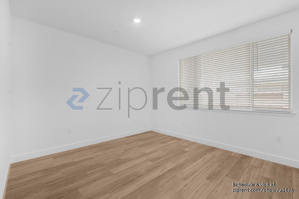 6041 Meru Way - Photo 7 of 26