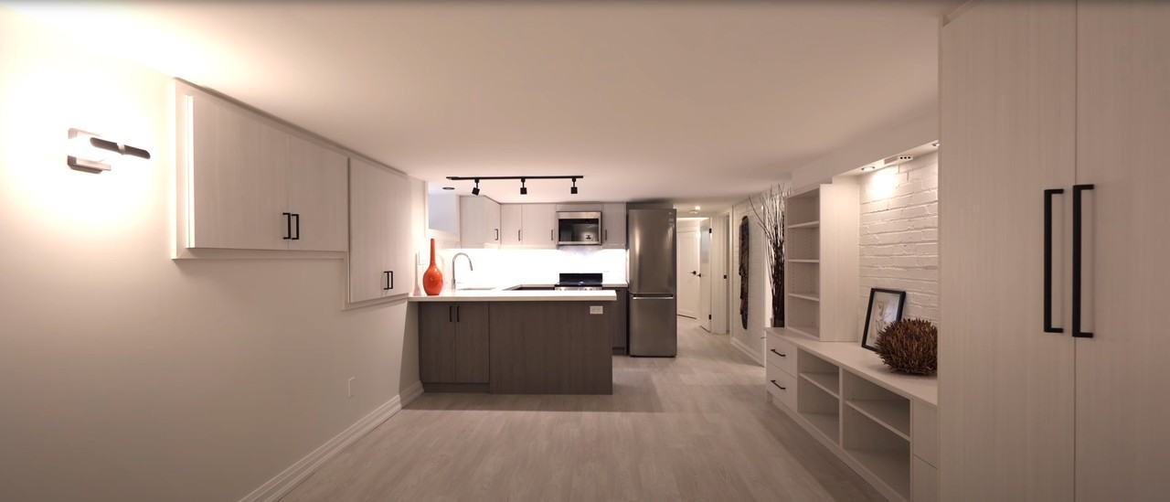 27 Glen Elm Avenue #1 - Photo 3 of 12