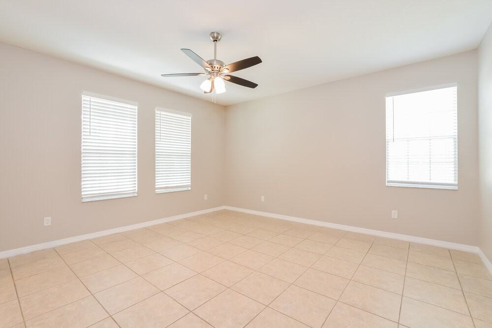 3207 Bayflower Ave - Photo 5 of 17