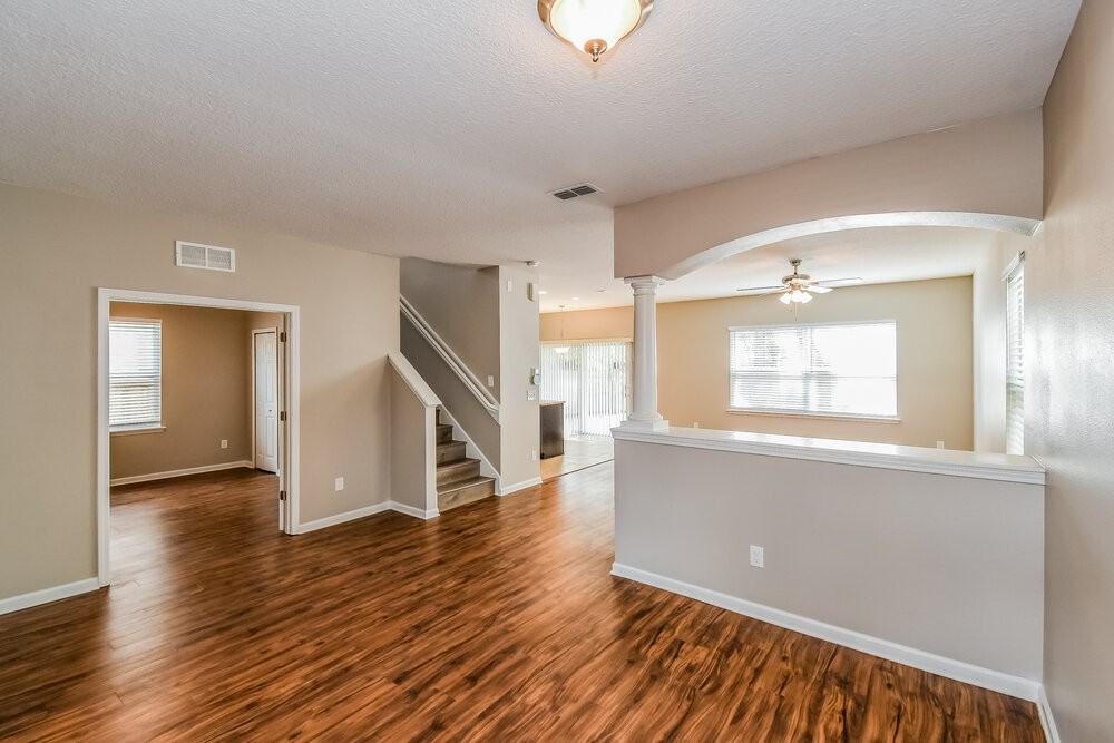 211 Buck Run Way - Photo 6 of 17