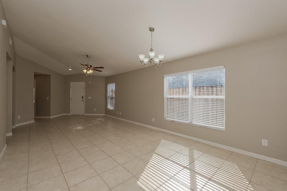 1034 Harvest Moon Dr - Photo 5 of 16