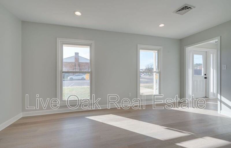 6124 Lexington Ct #B - Photo 7 of 20