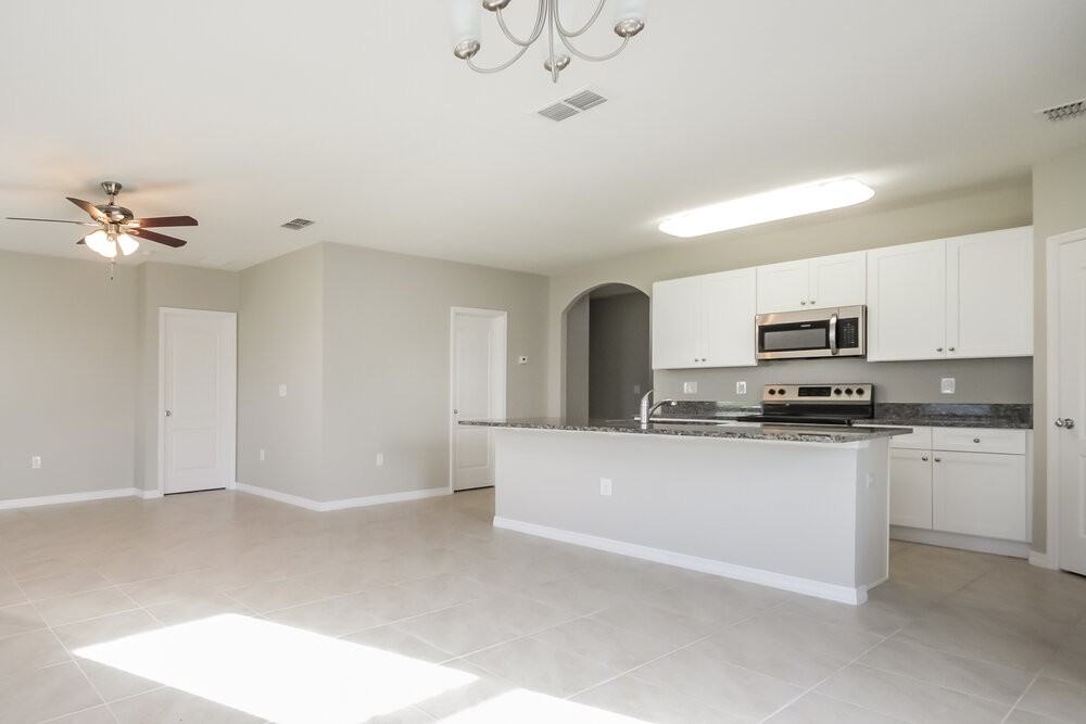 1883 Green Dragon Dr - Photo 5 of 15