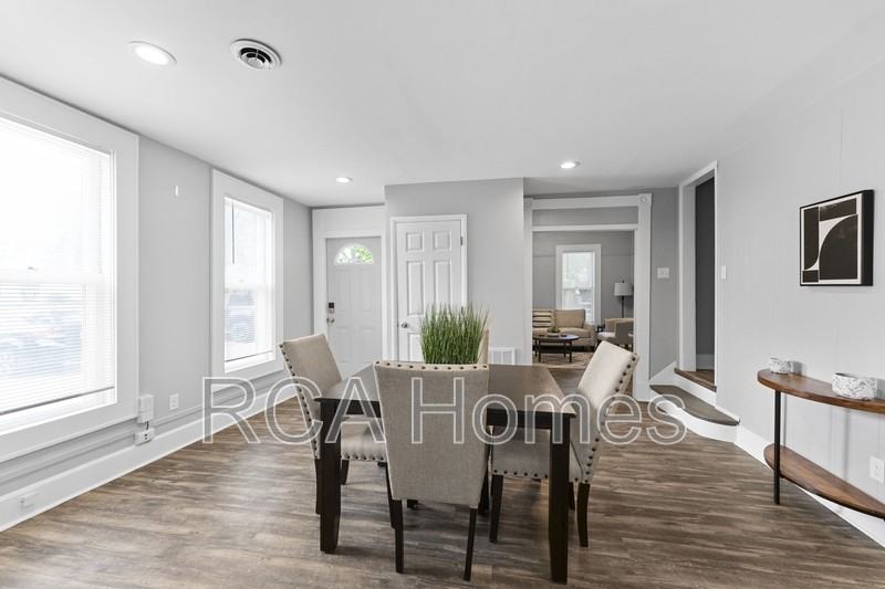 1448 Woodlawn Ave - Photo 5 of 16