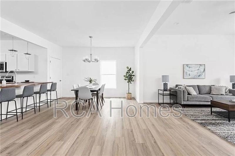 408 N Dearborn St - Photo 3 of 18