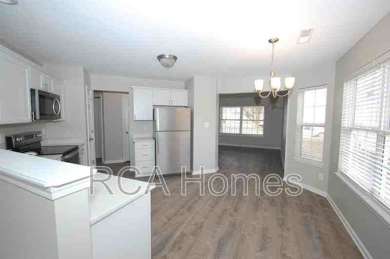8021 Philadelphia Dr - Photo 2 of 22