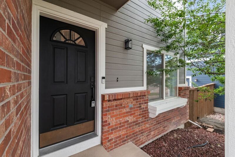 4779 Waldenwood Dr - Photo 5 of 33