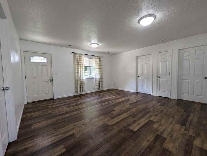 401 N 3rd St - Photo 2 of 13