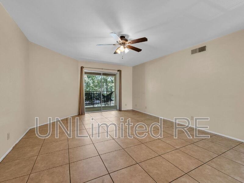 2401 N West St #210 - Photo 4 of 17