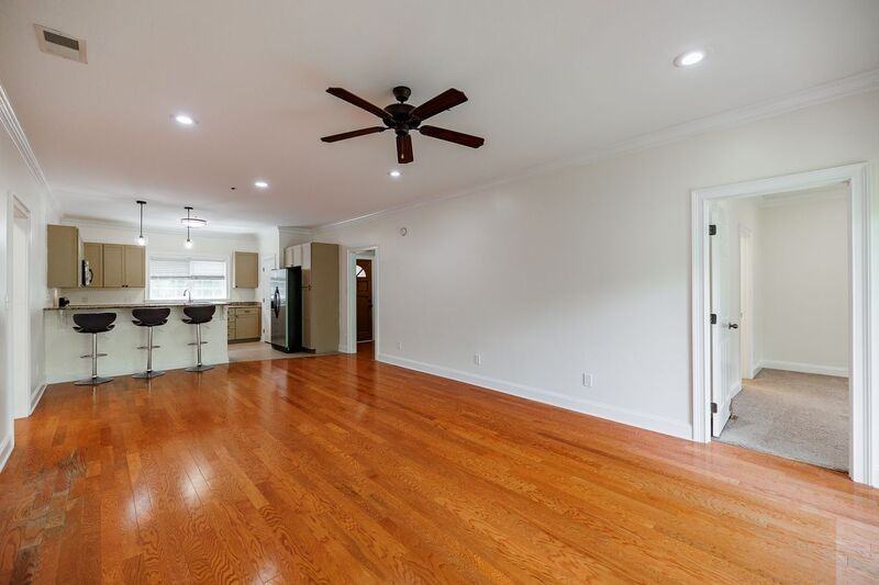 350 Wood Lake Dr #24 - Photo 4 of 29