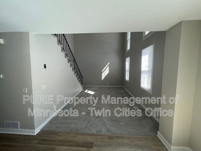 6605 Stillwater Blvd N - Photo 2 of 13