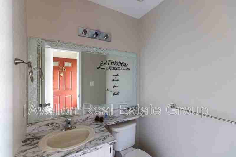 45 Sycamore Ct - Photo 2 of 16
