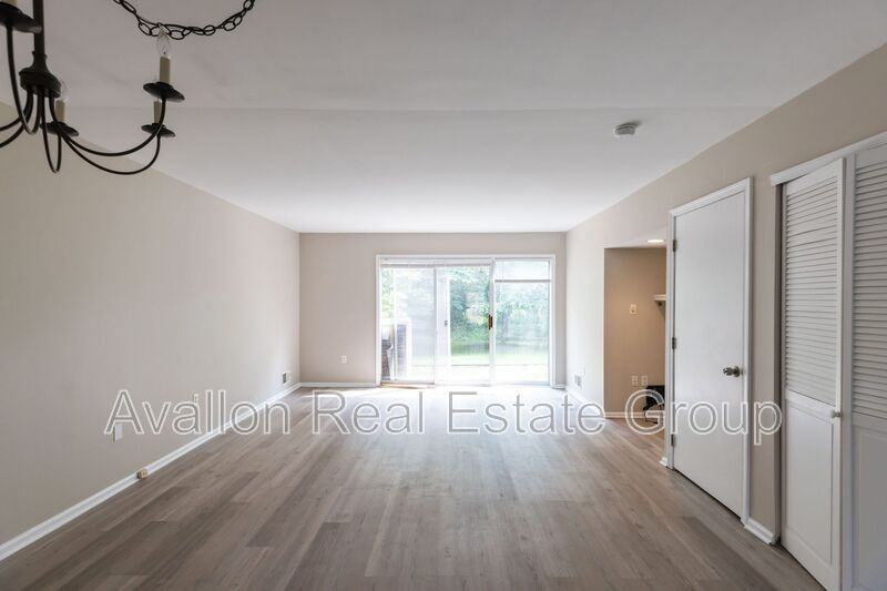 45 Sycamore Ct - Photo 3 of 16