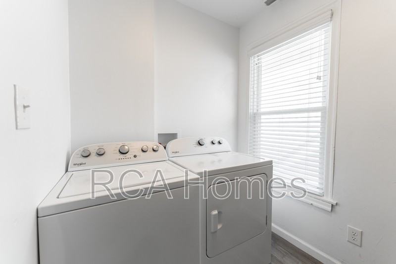 3003 Ruckle St - Photo 6 of 13