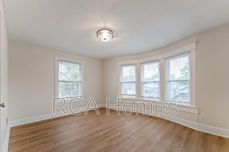 619 N Rural St - Photo 4 of 13