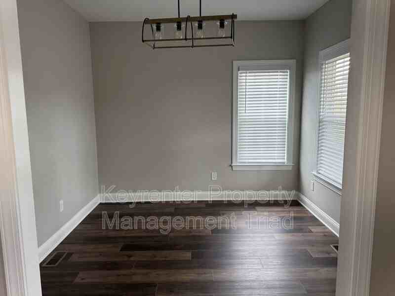 2246 Dean Rd - Photo 7 of 25