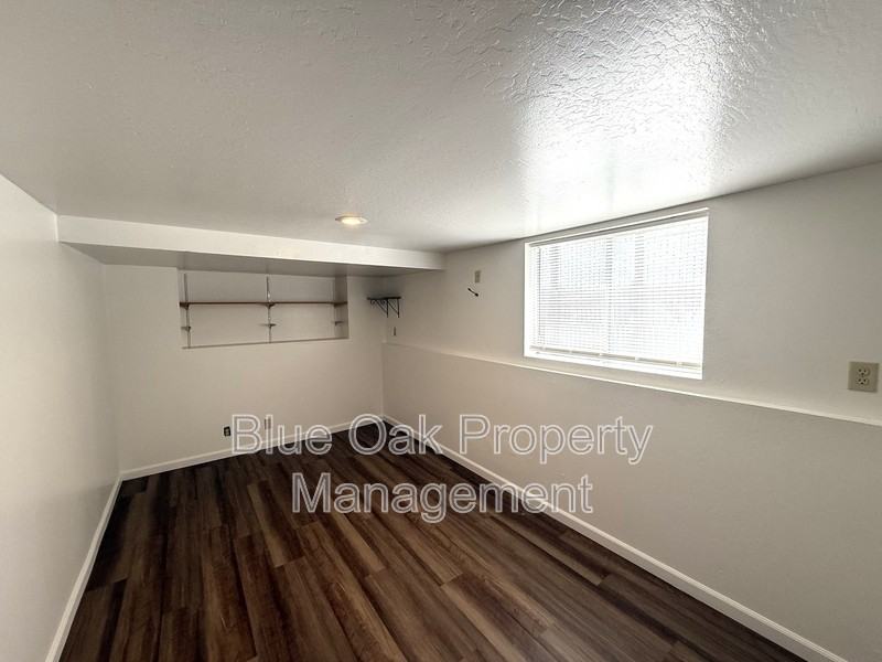 918 Orient St #B - Photo 4 of 8