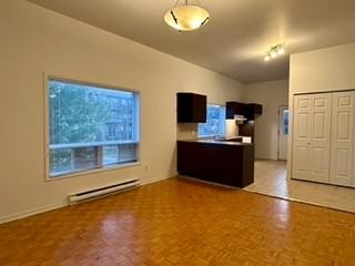 112 Boulevard Churchill - Photo 3 of 9