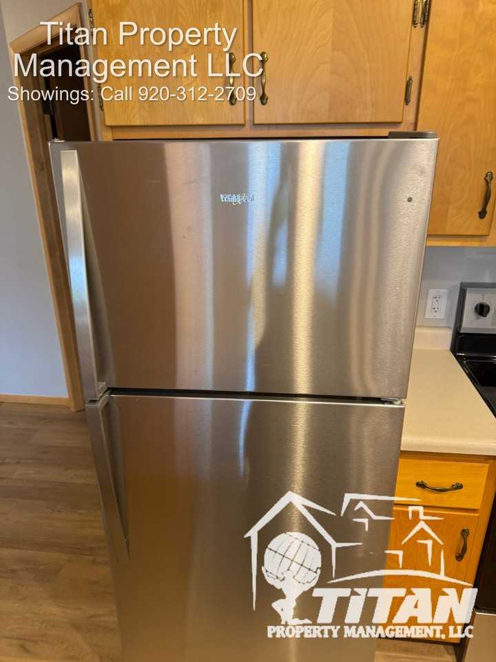 2090 Dickinson Avenue - Photo 7 of 11