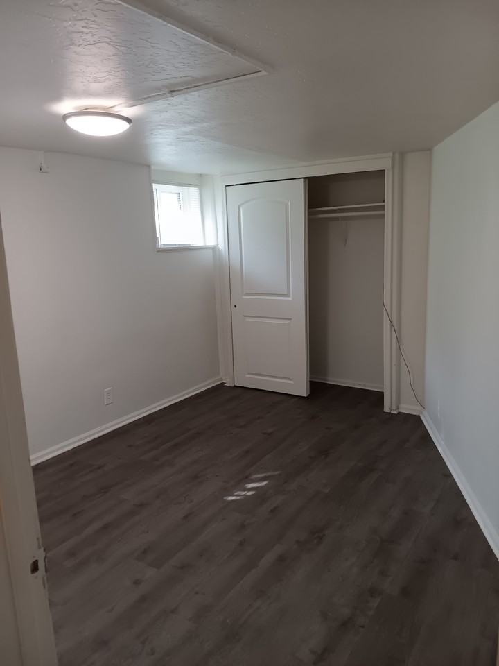 ID - 620 N. Arthur Ave. - LB - Photo 2 of 10