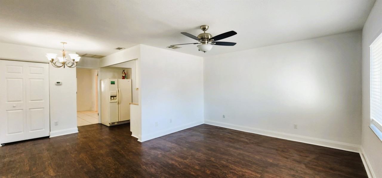 Lake Wales Condominium LLC- 501 - Photo 2 of 9