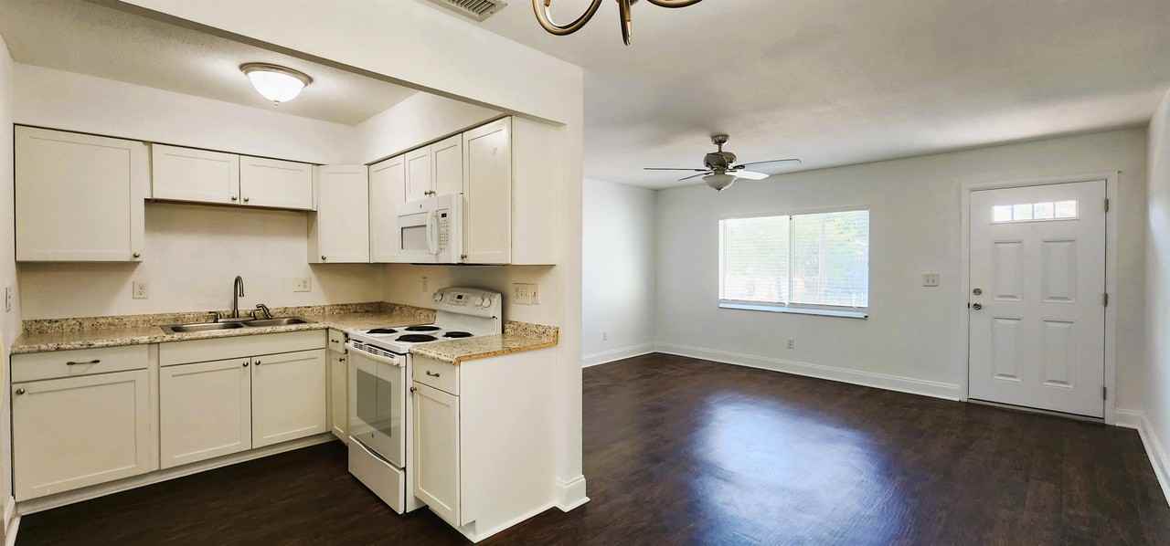 Lake Wales Condominium LLC- 501 - Photo 3 of 9