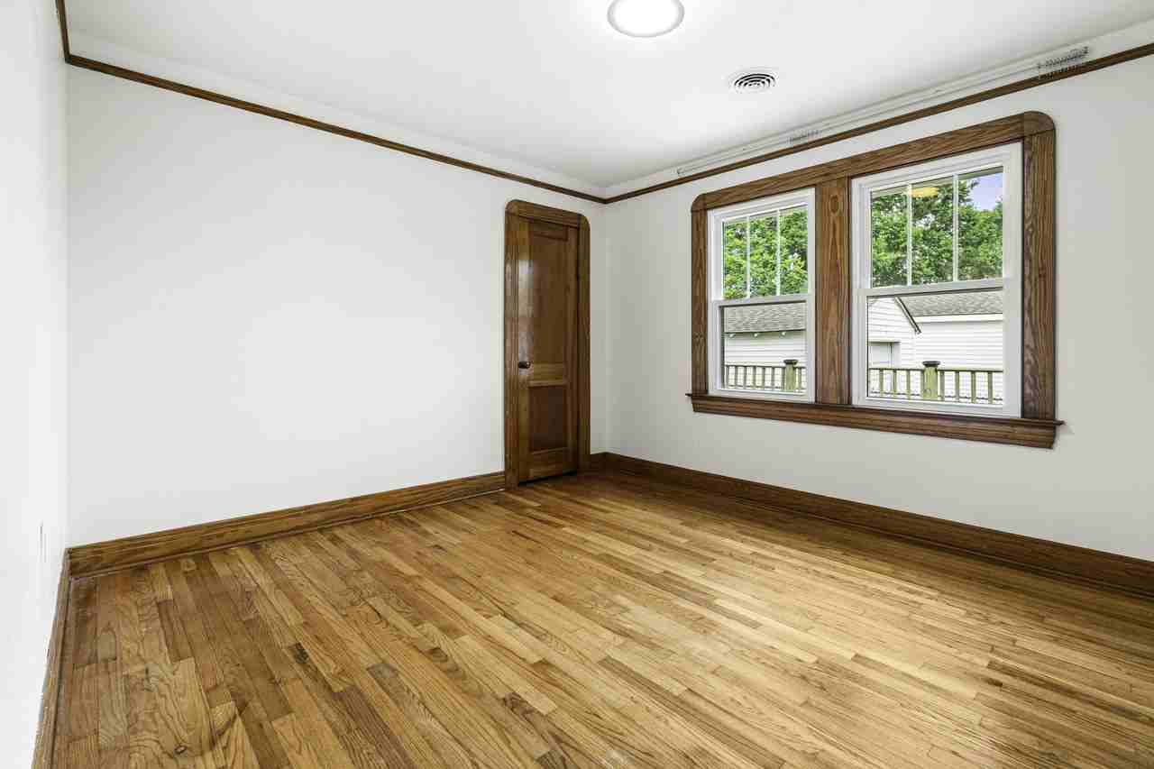 3011 46th Street - Photo 7 of 15