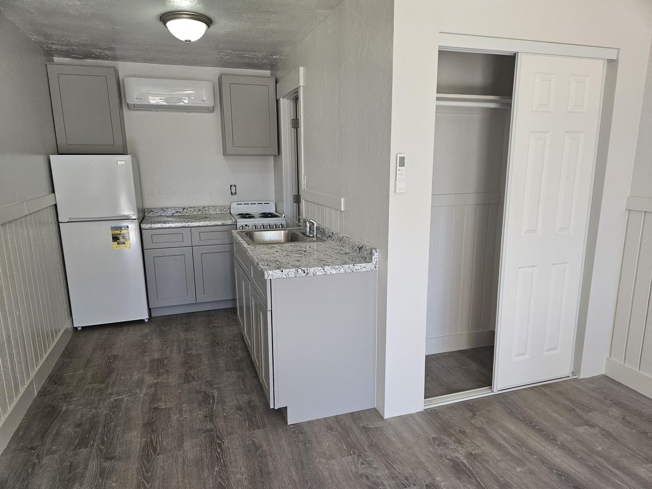 1180 Cove View Road - Photo 4 of 23