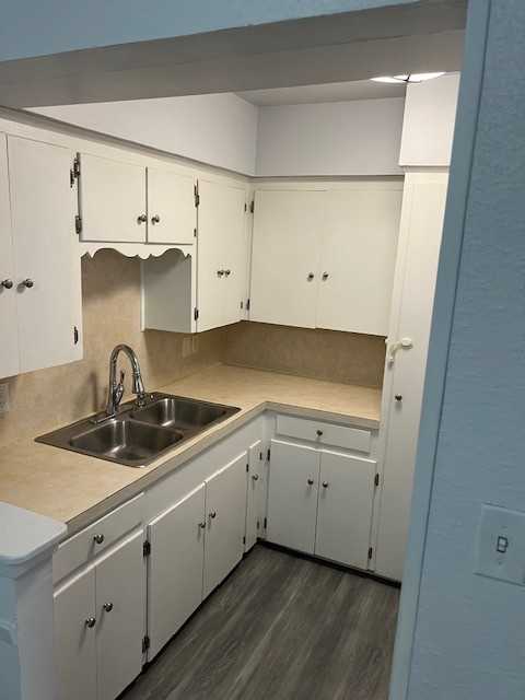 906 Grant Street - Photo 2 of 14