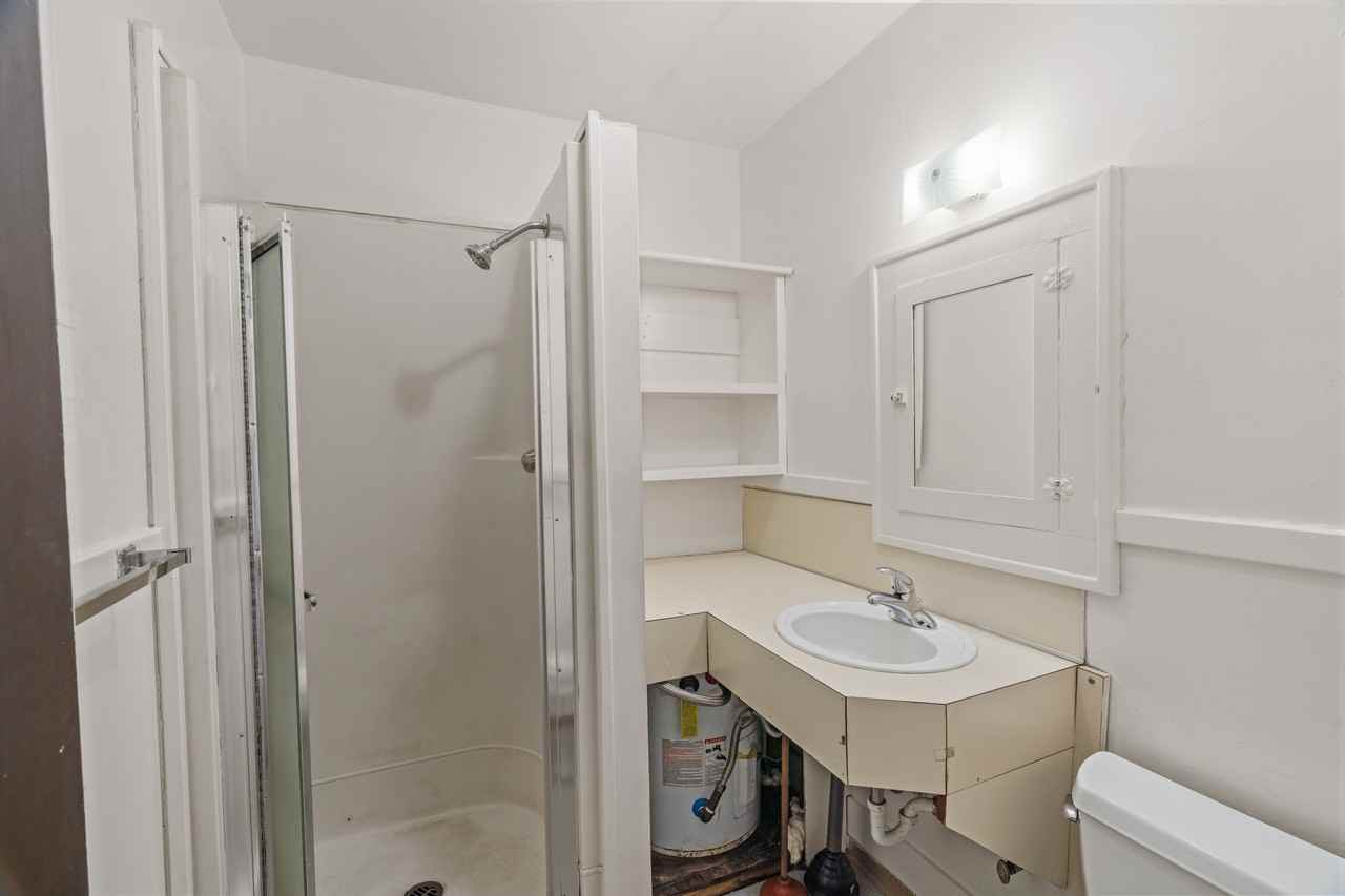 Mayflower 112 East 1st Street - Photo 4 of 24