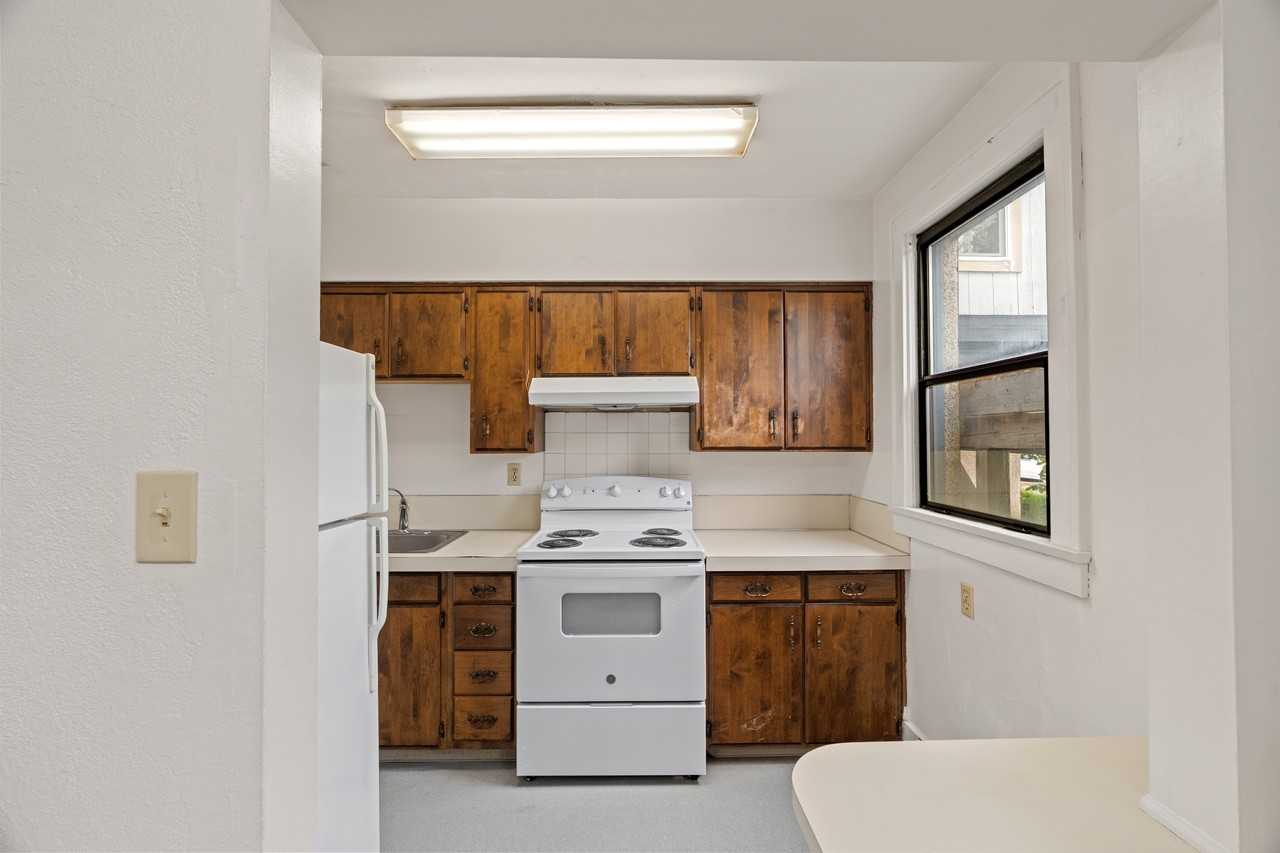 Mayflower 112 East 1st Street - Photo 6 of 24