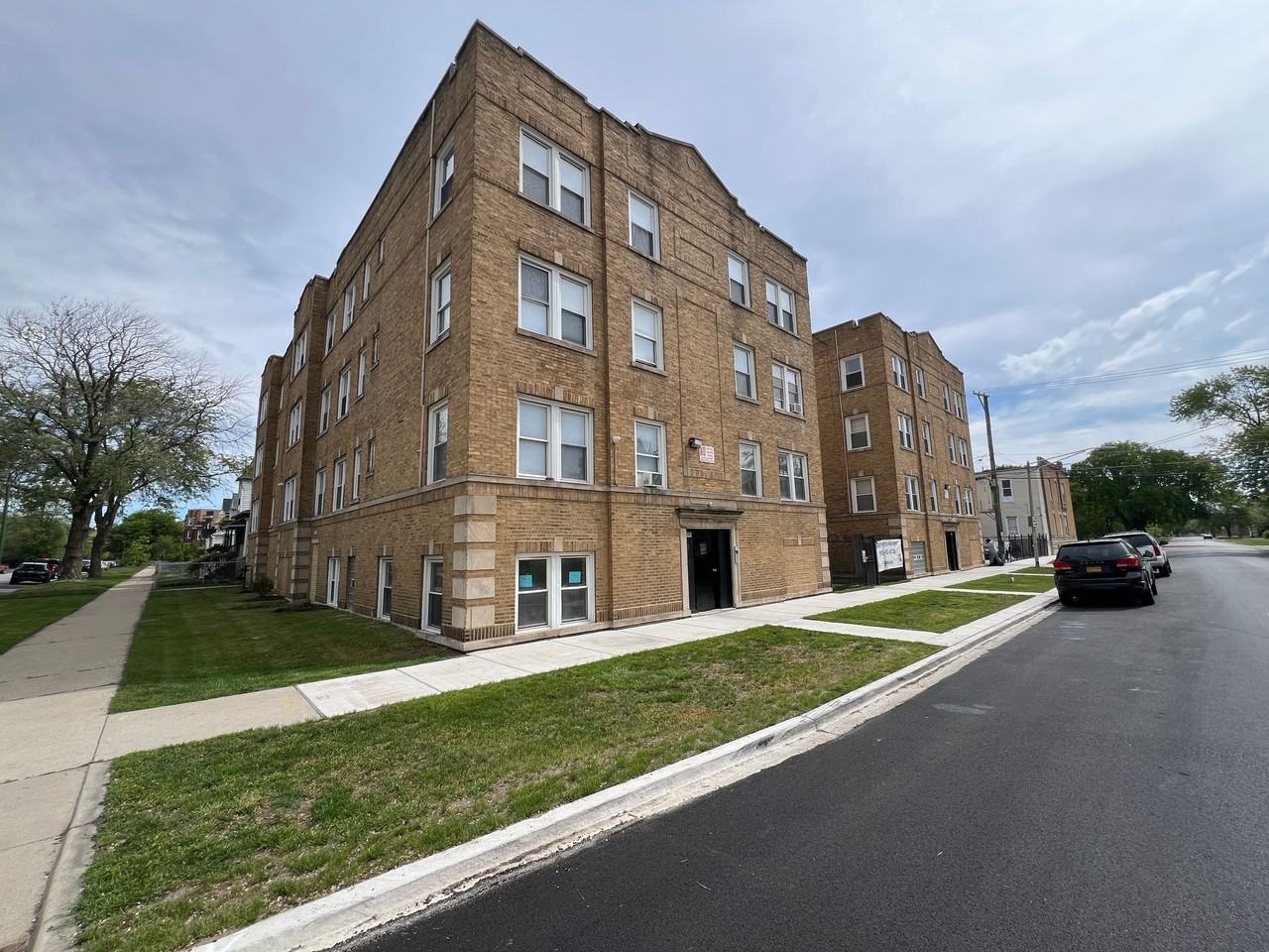 348 74TH ST - Photo 4 of 20