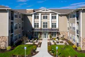 featured image of 282 N Walnut St