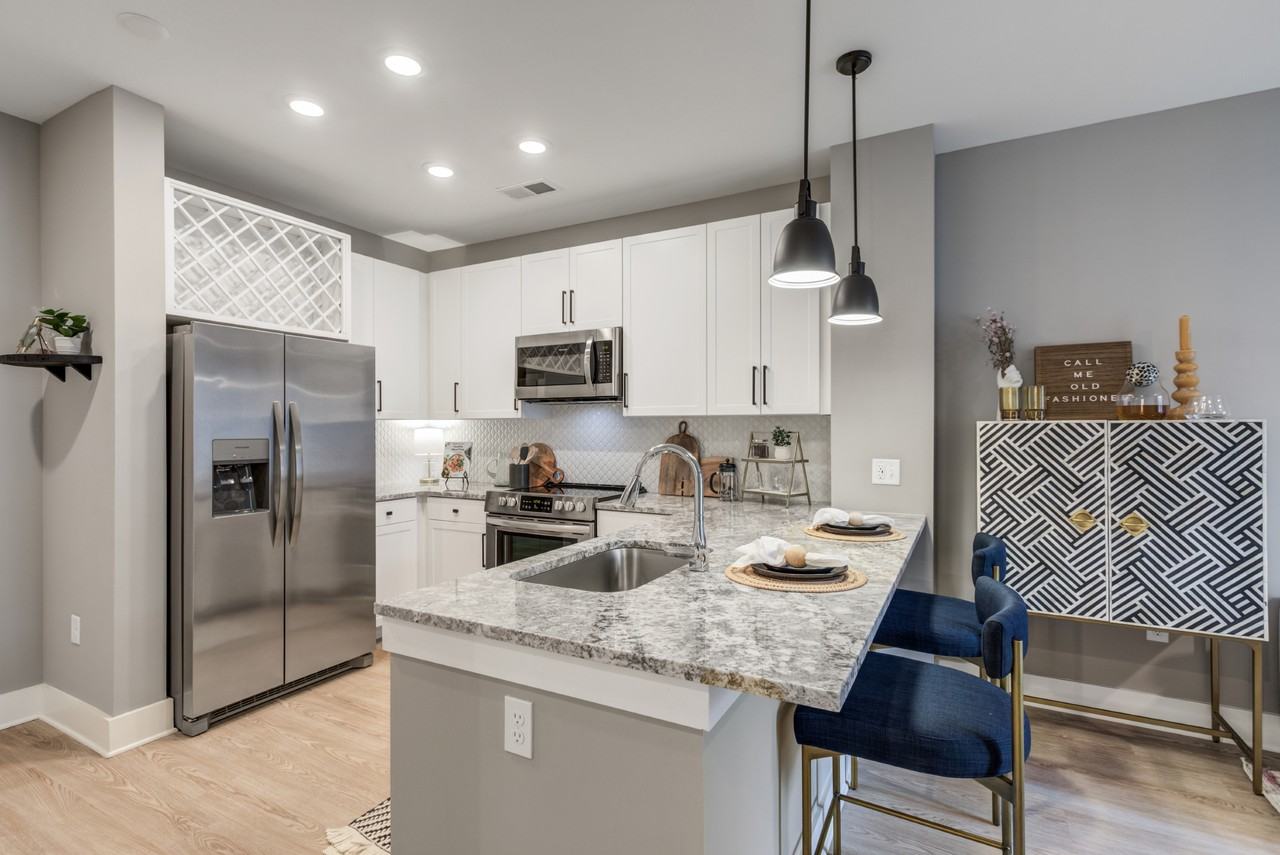 Margaux Midtown - Photo 4 of 24