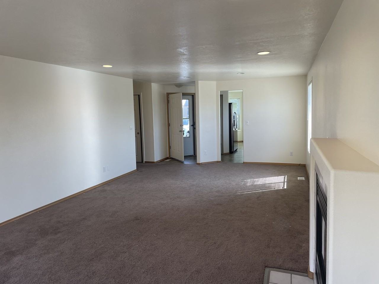 2487 Exmoor Ct Se - Photo 2 of 23