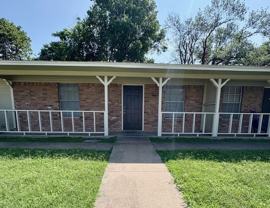 2632 Colonial - Photo 1 of 1