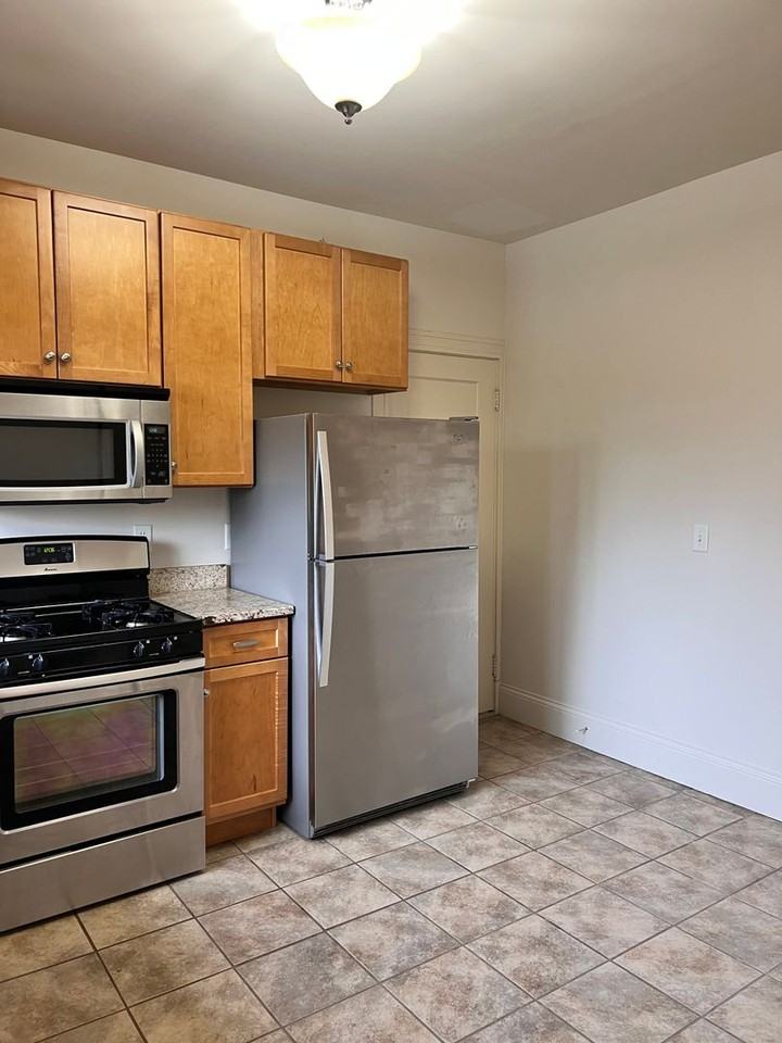 3578 Burch Ave - Photo 3 of 49